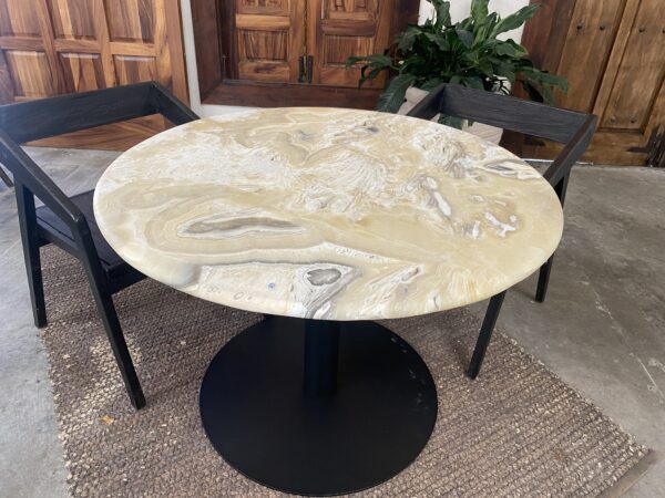 Onyx Bistro Table | Luxury living